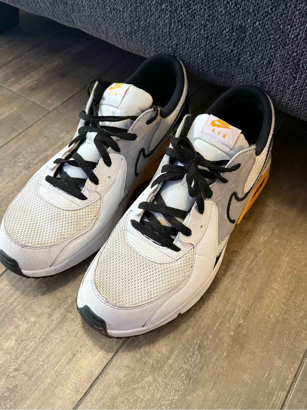 Nike Men’s White, Black & Yellow Low-Top Sneakers